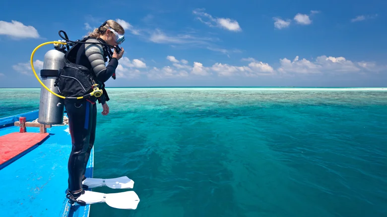 You May Want To Think Twice About Using Basic Sunscreen Before Scuba Diving